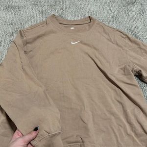 Tan long sleeve nike top!